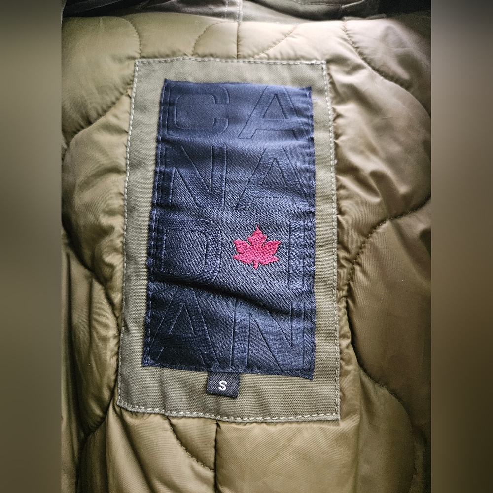 Canadian Green Hooded Parka Jacket - Picture 7 of 11